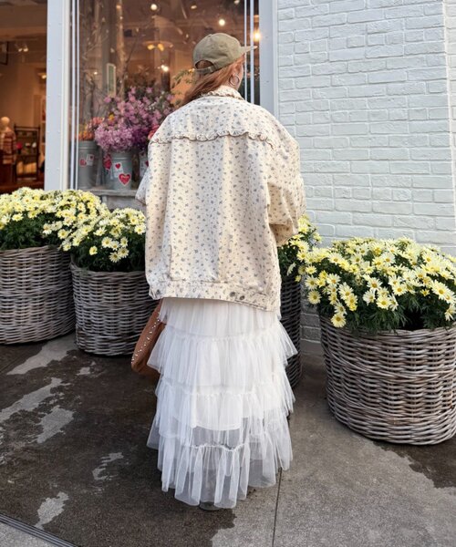 w closet(ダブルクローゼット)の「Am花柄フリルジャケット(ブルゾン・レディース・イエロー/ピンク・FREE)」の16枚目の写真