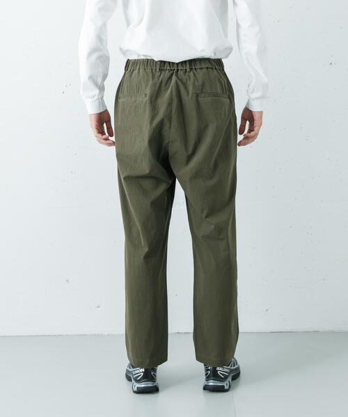 URBAN RESEARCH（アーバンリサーチ）の「DUSTER NYLON PANTS（その他パンツ・メンズ・カーキ/ブラック・MEDIUM/LARGE）」の10枚目の写真