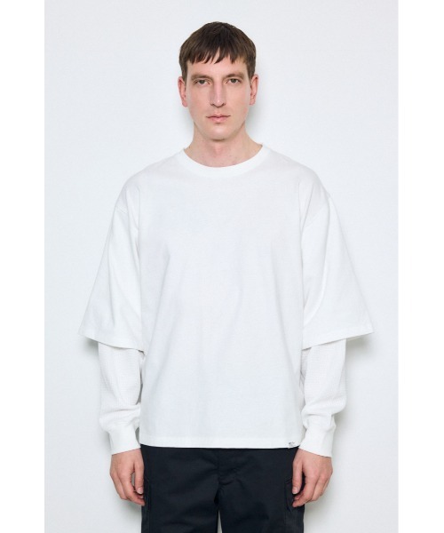 AZUL by moussy(アズールバイマウジー)の「ワッフルレイヤードロンTEE(Tシャツ/カットソー・メンズ・オフホワイト/ブラック/ライトグレー・MEDIUM/LARGE)」の9枚目の写真