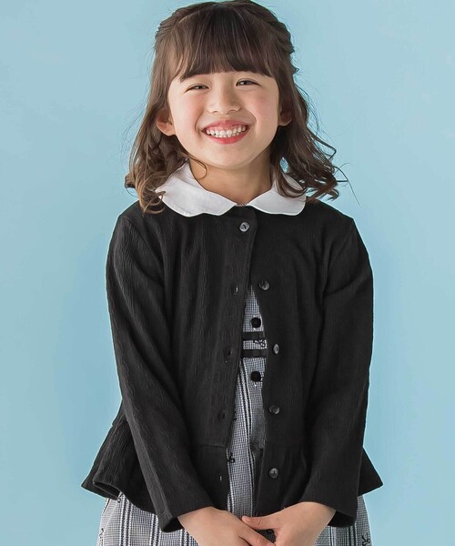 BeBe Petits Pois Vert(ベベプチポワヴェール)の「【店舗限定】ペプラムカーディガン(カーディガン/ボレロ・キッズ・ホワイト/ブラック・120cm/150cm/100cm/130cm/110cm/140cm)」の2枚目の写真