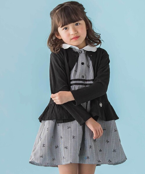 BeBe Petits Pois Vert(ベベプチポワヴェール)の「【店舗限定】ペプラムカーディガン(カーディガン/ボレロ・キッズ・ホワイト/ブラック・120cm/150cm/100cm/130cm/110cm/140cm)」の8枚目の写真