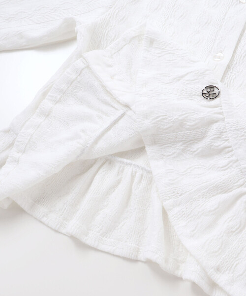 BeBe Petits Pois Vert(ベベプチポワヴェール)の「【店舗限定】ペプラムカーディガン(カーディガン/ボレロ・キッズ・ホワイト/ブラック・120cm/150cm/100cm/130cm/110cm/140cm)」の17枚目の写真