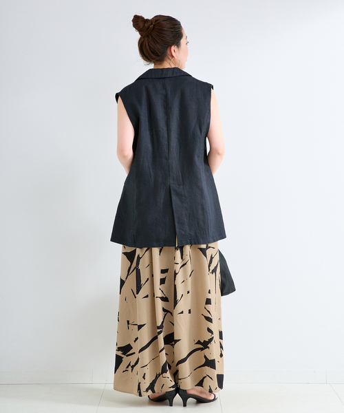 B.C STOCK(ベーセーストック)の「ウォッシャブル / トーナルプリントレイヤーキャミワンピース(ワンピース・レディース・ブラック/ベージュ・FREE)」の10枚目の写真