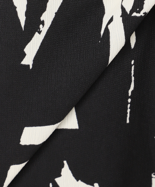 B.C STOCK(ベーセーストック)の「ウォッシャブル / トーナルプリントレイヤーキャミワンピース(ワンピース・レディース・ブラック/ベージュ・FREE)」の22枚目の写真