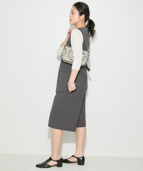 journal standard L'essage(ジャーナルスタンダードレサージュ)の「ウーリーノライトショートパンツ(その他パンツ・レディース・グレー/ネイビー・38/36)」の4枚目の写真