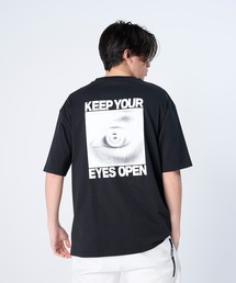FLASH PACKER フラッシュパッカー/ Dry Silky Cotton 眼差しフォトプリントTシャツ バックプリント ボックスシルエット // XT-EYES