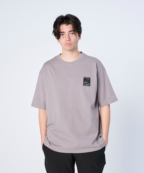 FLASH PACKER(フラッシュパッカー)の「FLASH PACKER フラッシュパッカー/ Dry Silky Cotton 眼差しフォトプリントTシャツ バックプリント ボックスシルエット // XT-EYES(Tシャツ/カットソー・メンズ・グレー/ブラック/ホワイト・LARGE/MEDIUM/SMALL/X-LARGE)」の6枚目の写真