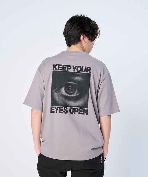 FLASH PACKER(フラッシュパッカー)の「FLASH PACKER フラッシュパッカー/ Dry Silky Cotton 眼差しフォトプリントTシャツ バックプリント ボックスシルエット // XT-EYES(Tシャツ/カットソー・メンズ・グレー/ブラック/ホワイト・LARGE/MEDIUM/SMALL/X-LARGE)」の7枚目の写真