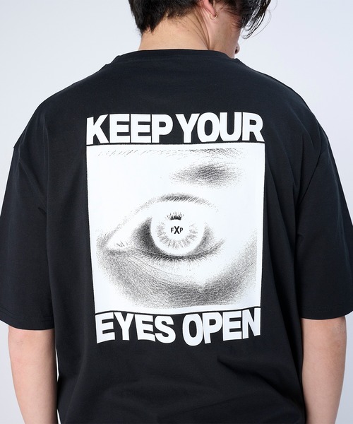 FLASH PACKER(フラッシュパッカー)の「FLASH PACKER フラッシュパッカー/ Dry Silky Cotton 眼差しフォトプリントTシャツ バックプリント ボックスシルエット // XT-EYES(Tシャツ/カットソー・メンズ・グレー/ブラック/ホワイト・LARGE/MEDIUM/SMALL/X-LARGE)」の11枚目の写真