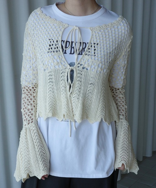 Ameri(アメリ)の「LADY CROCHET PEPLUM KNIT TOP(カーディガン/ボレロ・レディース・ライトブルー/ブラック/アイボリー・FREE)」の1枚目の写真