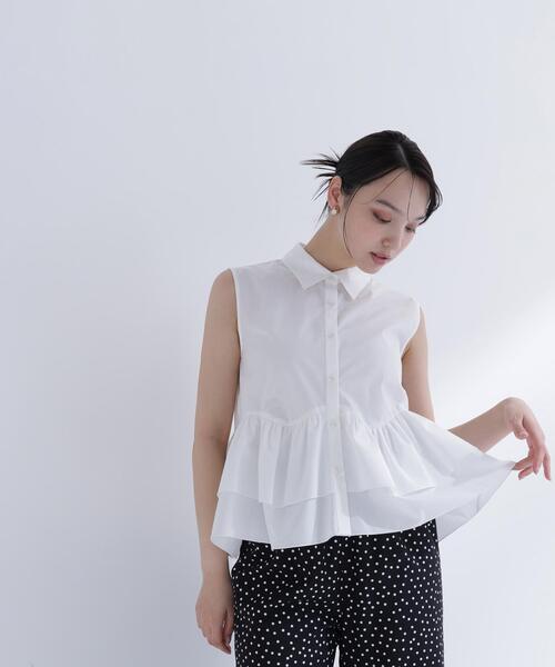 NATURAL BEAUTY BASIC(ナチュラルビューティーベーシック)の「ティアードペプラムシャツ(シャツ/ブラウス・レディース・ブラック/ブルー/オフホワイト/ピンク・MEDIUM/SMALL)」の1枚目の写真
