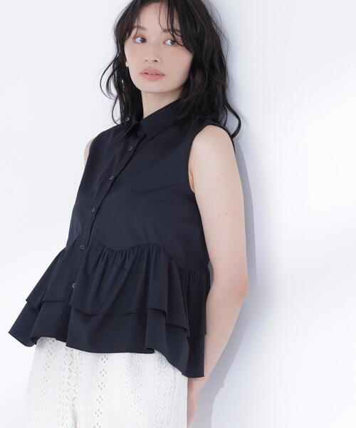 NATURAL BEAUTY BASIC(ナチュラルビューティーベーシック)の「ティアードペプラムシャツ(シャツ/ブラウス・レディース・ブラック/ブルー/オフホワイト/ピンク・MEDIUM/SMALL)」の2枚目の写真