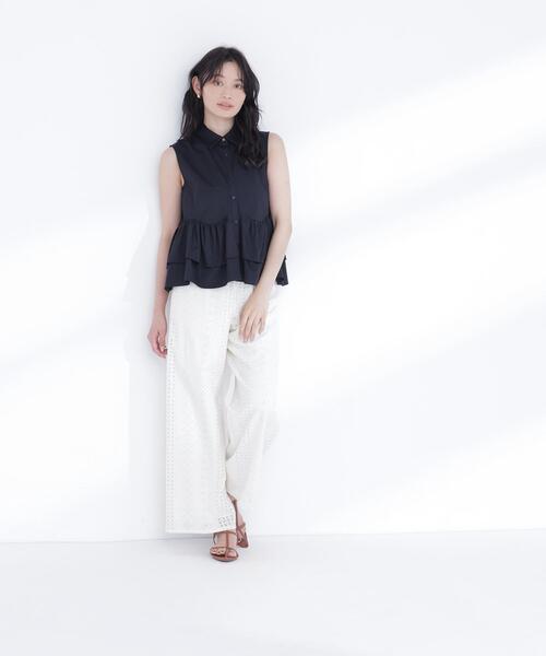 NATURAL BEAUTY BASIC(ナチュラルビューティーベーシック)の「ティアードペプラムシャツ(シャツ/ブラウス・レディース・ブラック/ブルー/オフホワイト/ピンク・MEDIUM/SMALL)」の10枚目の写真