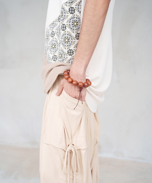 チャイハネ（チャイハネ）の「【チャイハネ】ツリーオブライフ レッドMEN'Sブレスレット（ブレスレット・メンズ・レッド・FREE）」の4枚目の写真