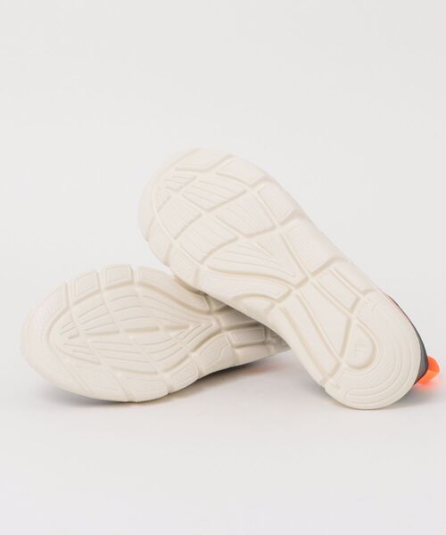 adidas(アディダス)の「CF FLEX SOCK(スニーカー・メンズ・チャコールグレー・25.0cm/25.5cm/26.0cm/26.5cm/27.0cm/28.0cm)」の2枚目の写真