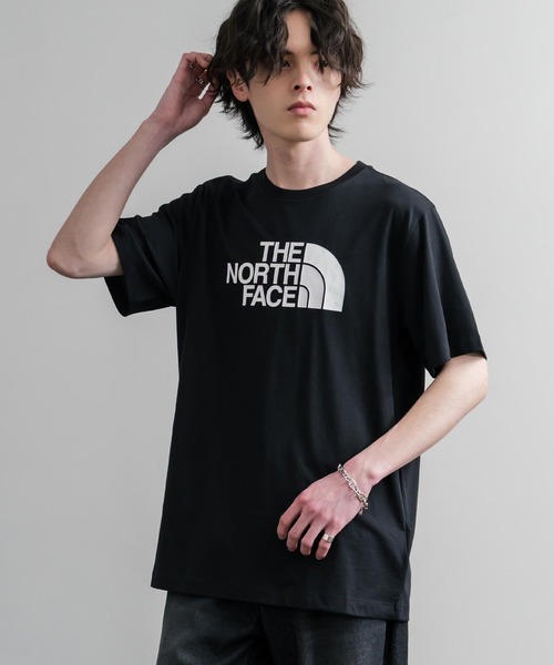 THE NORTH FACE(ザノースフェイス)の「THE NORTH FACE ザ・ノースフェイス M EVO HLF DME REG SS TEE ロゴプリントレギュラーフィット半袖Tシャツ(Tシャツ/カットソー・メンズ・ブラック/ホワイト/カーキ/ネイビー/ベージュ/パープル/ライトグリーン/グリーン/グレー・XXL/XL/L/M/S)」の2枚目の写真