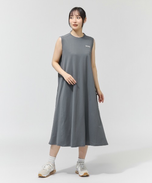 CONVERSE（コンバース）の「コンバース  CV LOGO ONEPIECE L ワンピース（ワンピース・レディース・ブルー/チャコールグレー/ブラック・M/L）」の3枚目の写真
