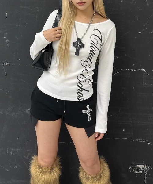 .KOM(ドットコム)の「A'GEM/9 × .kom 『.KOM/ドットケーオーエム』イングリッシュフレーズ ロングスリーブ(Tシャツ/カットソー・レディース・アイボリー/ブラック・FREE)」の11枚目の写真