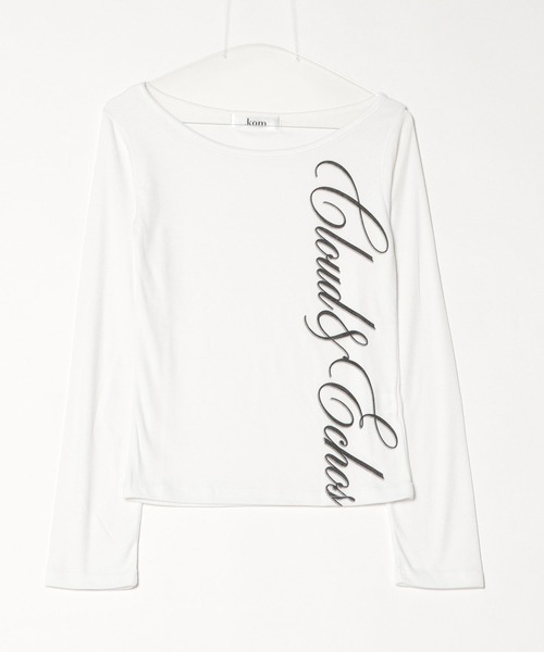 .KOM(ドットコム)の「A'GEM/9 × .kom 『.KOM/ドットケーオーエム』イングリッシュフレーズ ロングスリーブ(Tシャツ/カットソー・レディース・アイボリー/ブラック・FREE)」の7枚目の写真