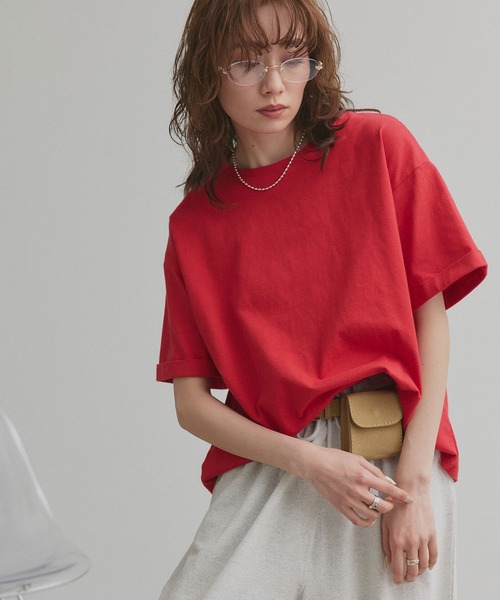 ad thie(アドティエ)の「ロールアップ スリーブTシャツ(Tシャツ/カットソー・レディース・ネイビー系/オフホワイト/ブラック/レッド/オートミール/ピンク/ブラック系/ベージュ/チャコール・FREE)」の9枚目の写真