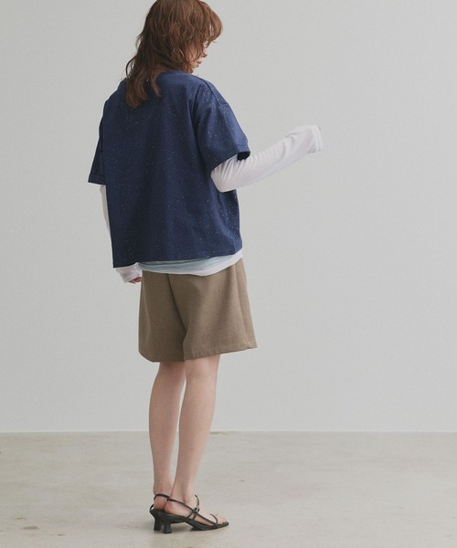 ad thie(アドティエ)の「ロールアップ スリーブTシャツ(Tシャツ/カットソー・レディース・ネイビー系/オフホワイト/ブラック/レッド/オートミール/ピンク/ブラック系/ベージュ/チャコール・FREE)」の22枚目の写真