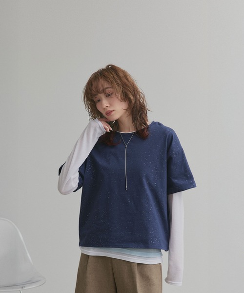 ad thie(アドティエ)の「ロールアップ スリーブTシャツ(Tシャツ/カットソー・レディース・ネイビー系/オフホワイト/ブラック/レッド/オートミール/ピンク/ブラック系/ベージュ/チャコール・FREE)」の19枚目の写真