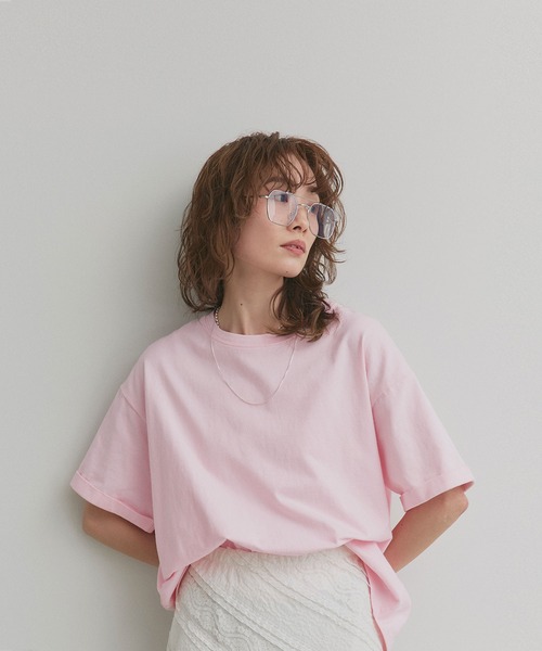 ad thie(アドティエ)の「ロールアップ スリーブTシャツ(Tシャツ/カットソー・レディース・ネイビー系/オフホワイト/ブラック/レッド/オートミール/ピンク/ブラック系/ベージュ/チャコール・FREE)」の12枚目の写真