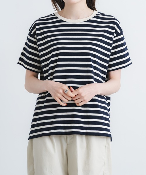 quadro(クオドロ)の「ドライ天竺ボーダー半袖クルーネックプルオーバー(Tシャツ/カットソー・レディース・グレー/キナリ/ネイビー・FREE)」の1枚目の写真