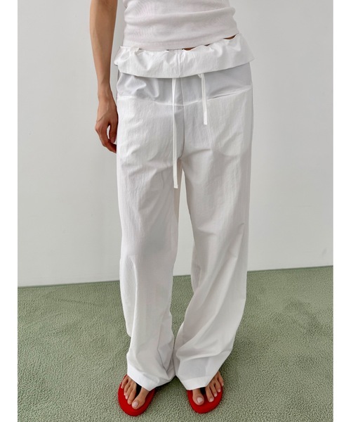 Didot.showroom（ディドット ショールーム）の「フロントポケットナイロンパンツ（その他パンツ・レディース・アイボリー/ネイビー/ベージュ・FREE）」の3枚目の写真