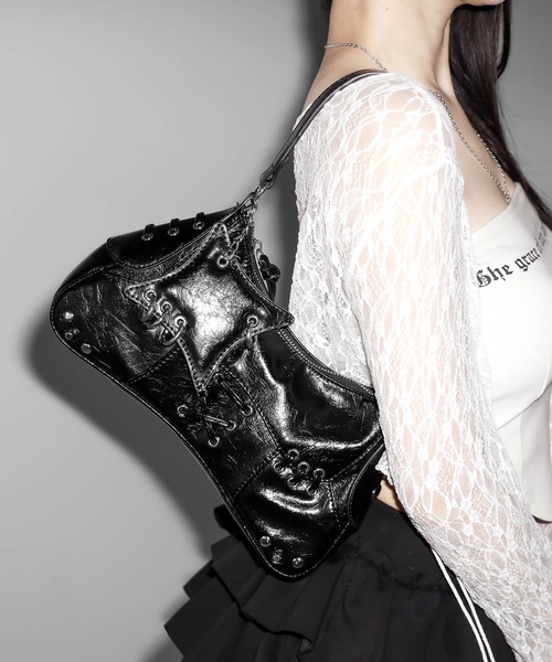 me+em select(ミームセレクト)の「【 ショルダーストラップ付 】ピアッシングレースアップショルダーバッグ / piercing lace-up vintage shoulder bag(ショルダーバッグ・レディース・ブラック・FREE)」の20枚目の写真