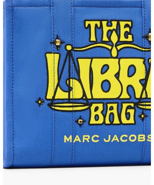 MARC JACOBS（マークジェイコブス）の「THE ZODIAC CANVAS TOTE BAG MEDIUM/ザ ゾディアック キャンバス トート バッグ ミディアム（トートバッグ・レディース・グリーン系その他/ブルー系その他/グリーン系その他2/レッド系その他/ブラウン系その他3/ブラウン系その他2/イエロー系その他2/レッド系その他2/ブラウン系その他/イエロー系その他/ブルー系その他2・ONE SIZE）」の22枚目の写真