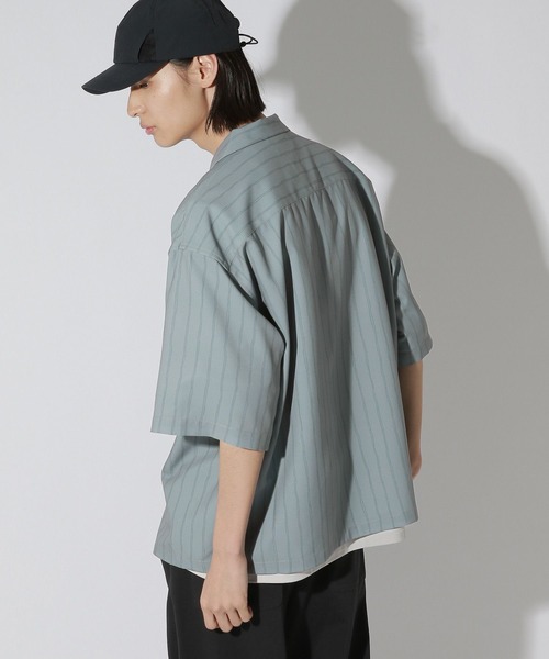 LAKOLE(ラコレ)の「ストライプハンドドローシャツ / 741556(シャツ/ブラウス・メンズ・ブラック/グレー/ブルー・MEDIUM/LARGE)」の7枚目の写真