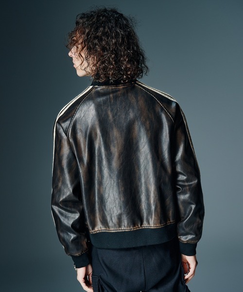 glamb(グラム)の「Fade Leather Track Jacket / フェイドレザートラックジャケット(ブルゾン・メンズ・ネイビー/ブラック・S/M/L)」の6枚目の写真