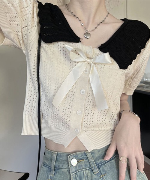 GLAMOROUS JANE(グラマラスジェーン)の「配色ビックカラーリボン付き半袖ニットトップス(ニット/セーター・レディース・グレー/ブラック/アイボリー・FREE)」の4枚目の写真
