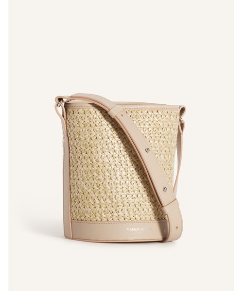 Maison Kitsune(メゾンキツネ)の「RAFFIA AND LEATHER BUCKET BAG(ショルダーバッグ・メンズ・アイボリー・U)」の3枚目の写真