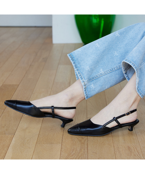 CESTI(セスティ)の「ベロアポイントスリングバック(2COLOR)(サンダル・レディース・ブラック/ベージュ・22.5cm/23cm/23.5cm/24cm/24.5cm/25cm)」の1枚目の写真