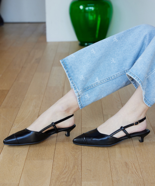 CESTI(セスティ)の「ベロアポイントスリングバック(2COLOR)(サンダル・レディース・ブラック/ベージュ・22.5cm/23cm/23.5cm/24cm/24.5cm/25cm)」の8枚目の写真