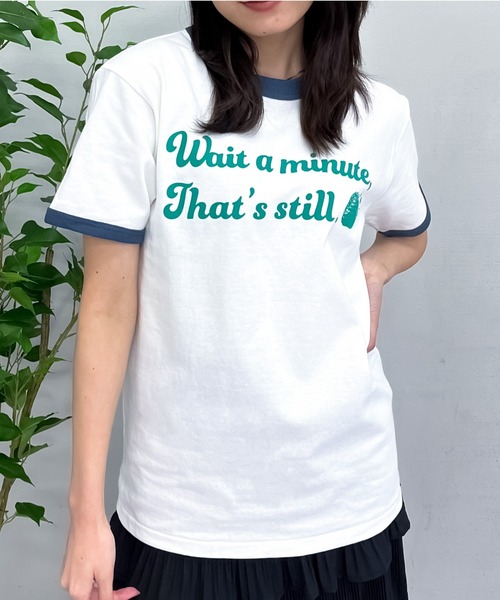 DOUBLE STEAL(ダブルスティール)の「WAIT A MINUTEイチゴプリント リンガーTシャツ(Tシャツ/カットソー・レディース・ネイビー・FREE)」の3枚目の写真
