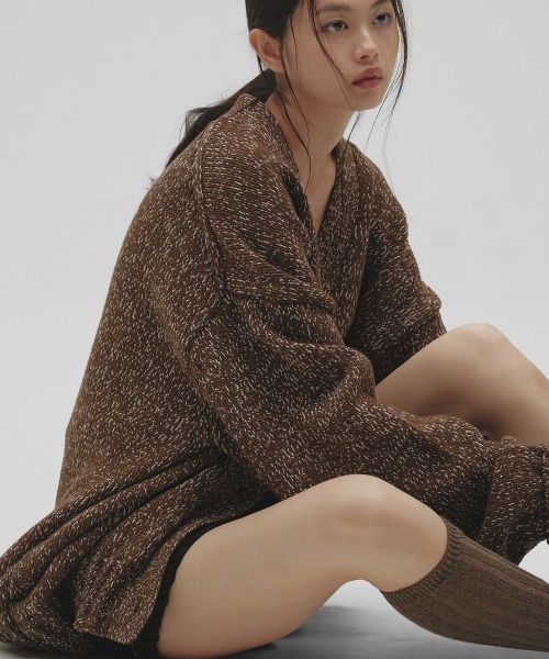 TODAYFUL(トゥデイフル)の「Boyfriend Knit Cardigan(カーディガン/ボレロ・レディース・ブラック/ブラウン・FREE)」の2枚目の写真