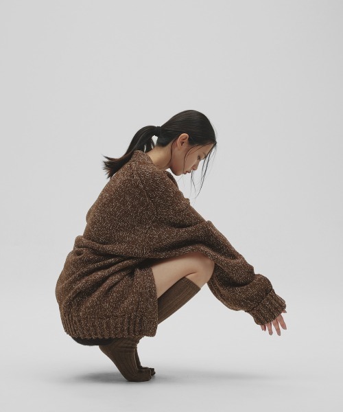 TODAYFUL(トゥデイフル)の「Boyfriend Knit Cardigan(カーディガン/ボレロ・レディース・ブラック/ブラウン・FREE)」の6枚目の写真