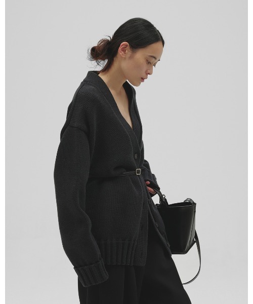TODAYFUL(トゥデイフル)の「Boyfriend Knit Cardigan(カーディガン/ボレロ・レディース・ブラック/ブラウン・FREE)」の15枚目の写真