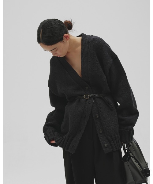 TODAYFUL(トゥデイフル)の「Boyfriend Knit Cardigan(カーディガン/ボレロ・レディース・ブラック/ブラウン・FREE)」の16枚目の写真