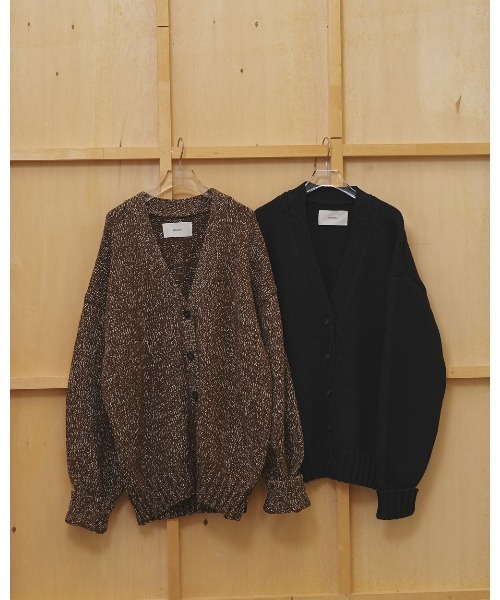 TODAYFUL(トゥデイフル)の「Boyfriend Knit Cardigan(カーディガン/ボレロ・レディース・ブラック/ブラウン・FREE)」の19枚目の写真