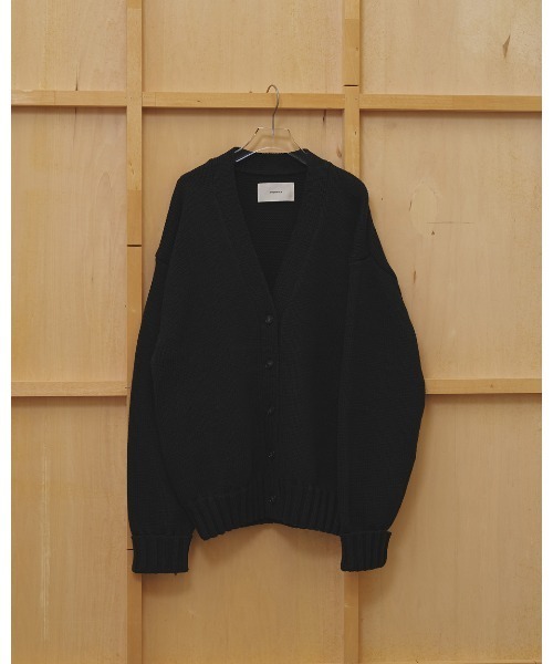 TODAYFUL(トゥデイフル)の「Boyfriend Knit Cardigan(カーディガン/ボレロ・レディース・ブラック/ブラウン・FREE)」の21枚目の写真