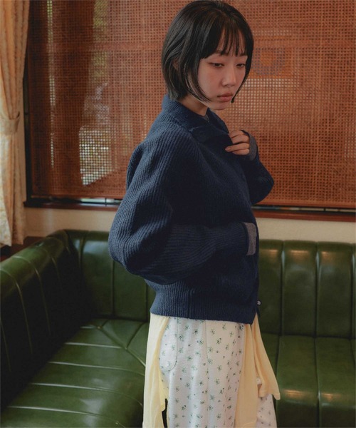 miette(ミエット)の「くるみボタンハイネックニットカーディガン(カーディガン/ボレロ・レディース・ブラウン/ネイビー/チャコール・FREE)」の18枚目の写真