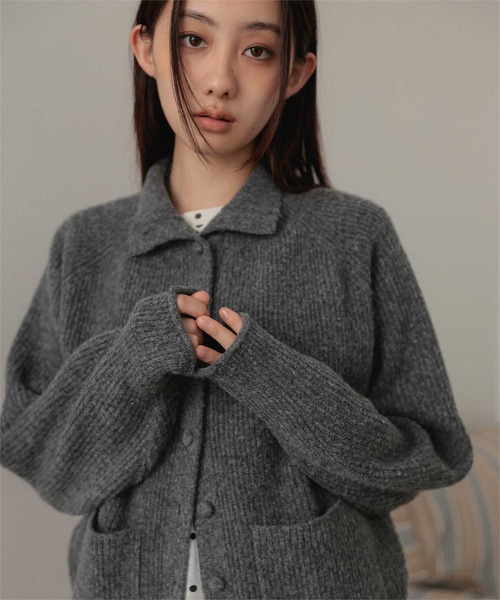 miette(ミエット)の「くるみボタンハイネックニットカーディガン(カーディガン/ボレロ・レディース・ブラウン/ネイビー/チャコール・FREE)」の8枚目の写真
