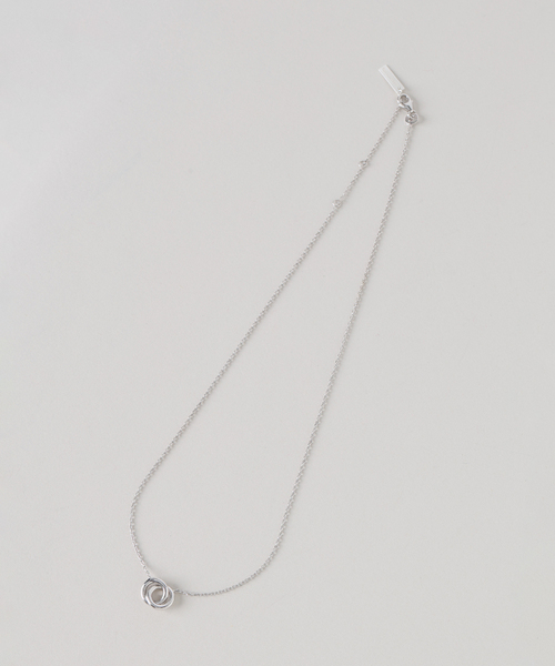 Noble(ノーブル)の「ANNA SOTILOTTA/アンナ ソッティロッタ Collier Anneaux ELLIE(ネックレス・レディース・シルバー・FREE)」の3枚目の写真