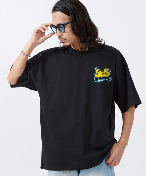 En serio TOKYO（エンソリオトーキョー）の「【SIDEWAYSTANCE】SWSスケボーキャラ半袖Tシャツ 70490（Tシャツ/カットソー・メンズ・ブラック/ホワイト・LARGE/MEDIUM/SMALL）」の2枚目の写真
