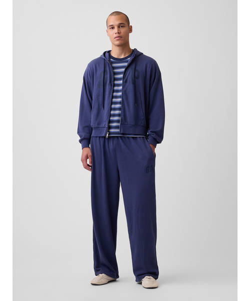 GAP(ギャップ)の「VintageSoft Oversized Gap Logo Zip Hoodie(スウェット・メンズ・ブラック/ブラウン/ネイビー/ワイン・M/L/S/XS/XL)」の10枚目の写真