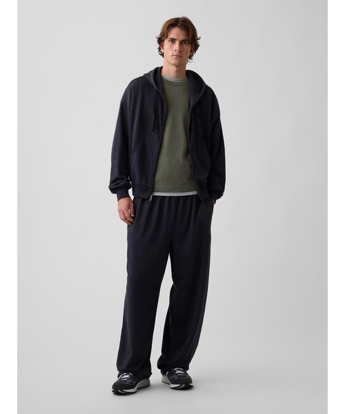 GAP(ギャップ)の「VintageSoft Oversized Gap Logo Zip Hoodie(スウェット・メンズ・ブラック/ブラウン/ネイビー/ワイン・M/L/S/XS/XL)」の12枚目の写真